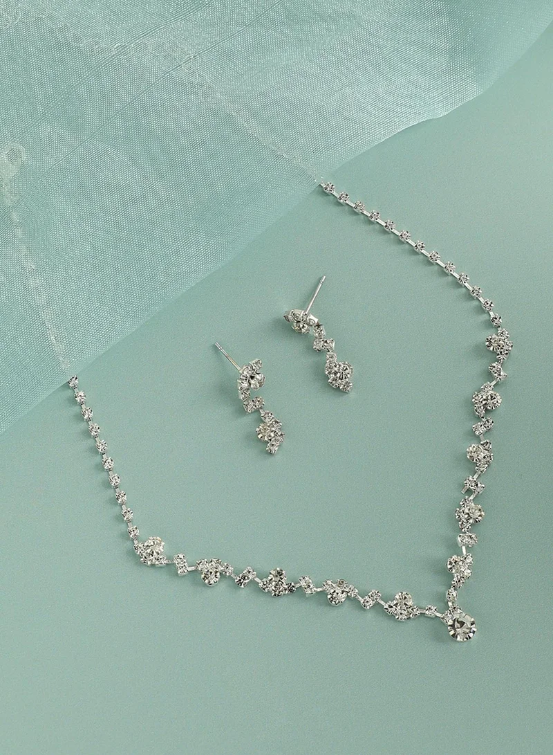 SOHI Opulent Stone Artificial Necklace Jewellery