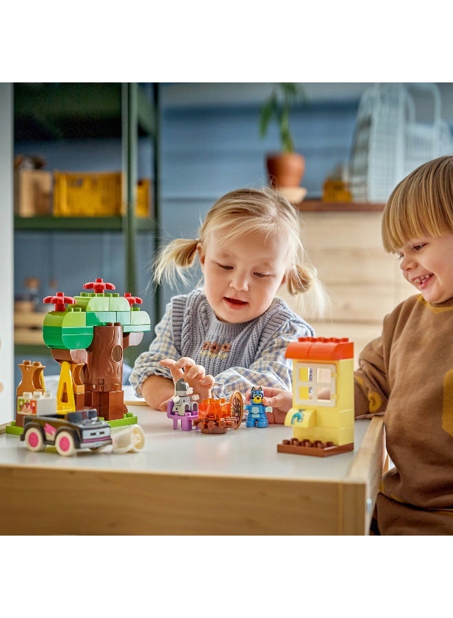 LEGO مجموعة ألعاب بناء LEGO DUPLO بلوى بيتزا الفتيات مع مافن وبلو 10469 (94 قطعة) - Image 3