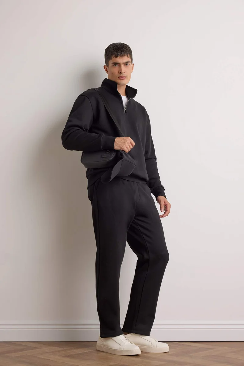 ديفاكتو Regular Fit Drawstring Waistband Pocketed Thick Sweatpants