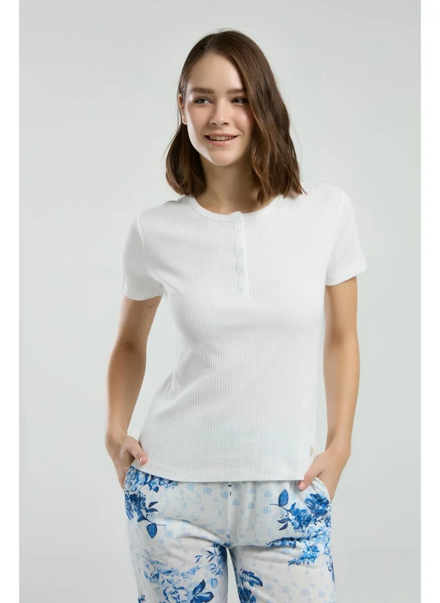 بيير كاردان Top Camisole Solid Color, Bottom Floral Printed Pocket Plus Size Pajama Set