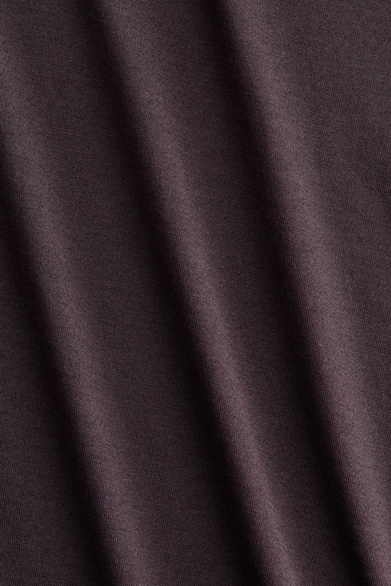 اتش اند ام تي-شيرت من مزيج الحرير