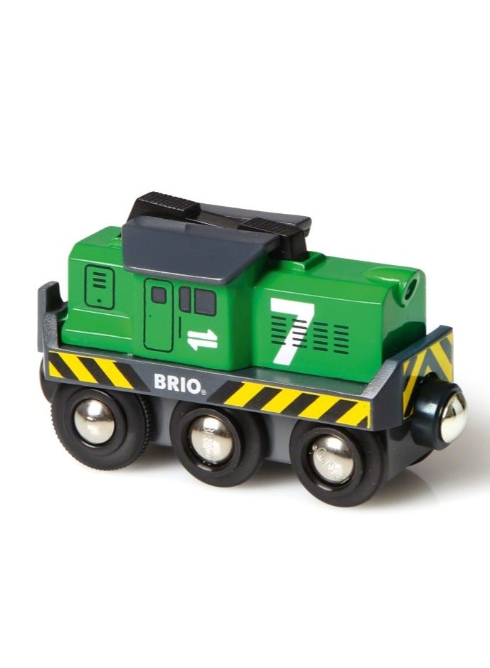 Brio محرك شحن BRIO للأطفال 3+ – قطار يعمل بزر الدفع مع الأمام، العكس والأضواء الأمامية – متوافق مع جميع مجموعات السكك الحديدية الخشبية من BRIO World || 33214-B - Image 2