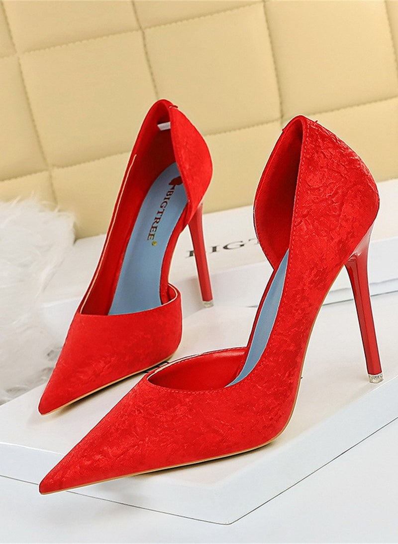 BIGTREE 10.5cm European And American Fashion Slimming Side Hollow-Out Heels With Thin Cloth Shallow Mouth Pointed Red  - Image 1
