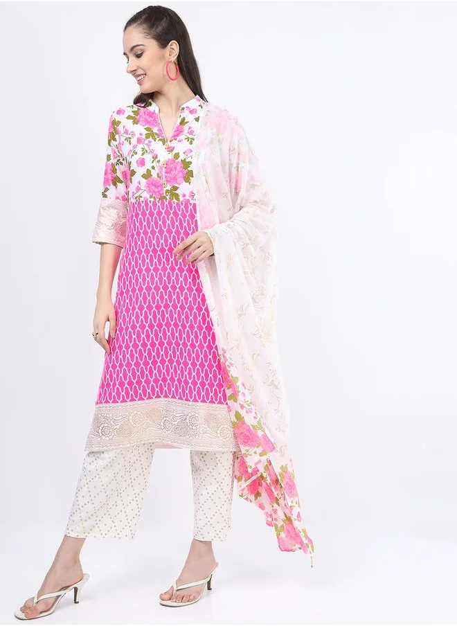 فيشود Women Pink Floral Printed Kurta Set with Palazzos & Dupatta by Styli