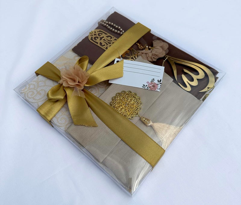 SAIKA Muslim Prayer Rug  7 in One Gift Set  Prayer Mat Surah Book  Tasbeeh  Scarf  Surah Case  Bookmark  Car Mirror Hanger  Prayer Beads Islamic Gift for Umrah  Hajj  Wedding  Janamaz (GOLD) - Image 2