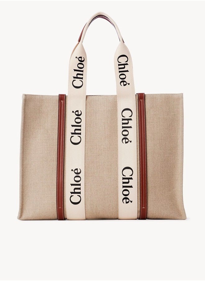 Chloe - LARGE WOODY TOTE BAG IN LINEN - Image 1