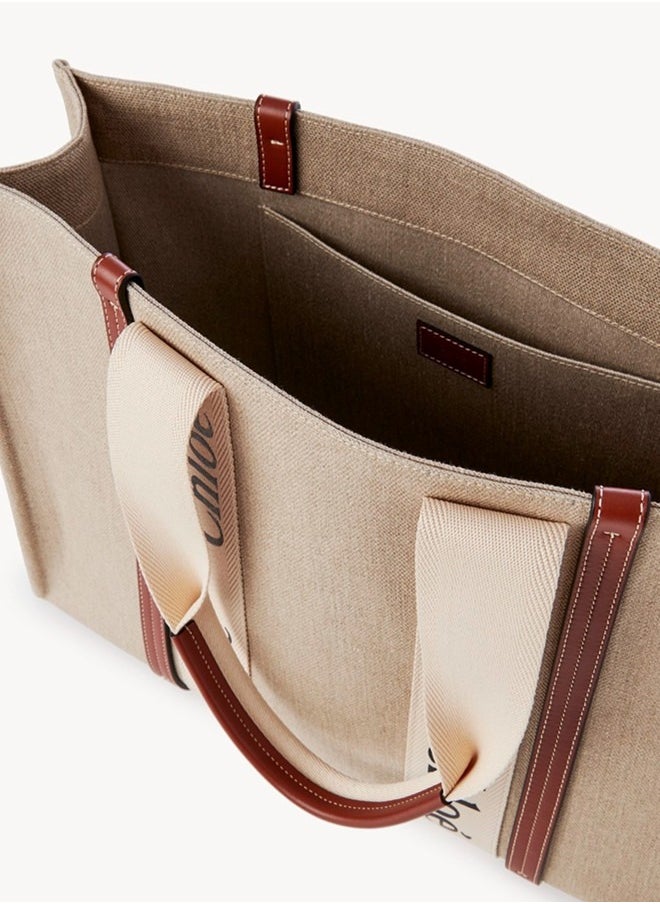 Chloe - LARGE WOODY TOTE BAG IN LINEN - Image 1