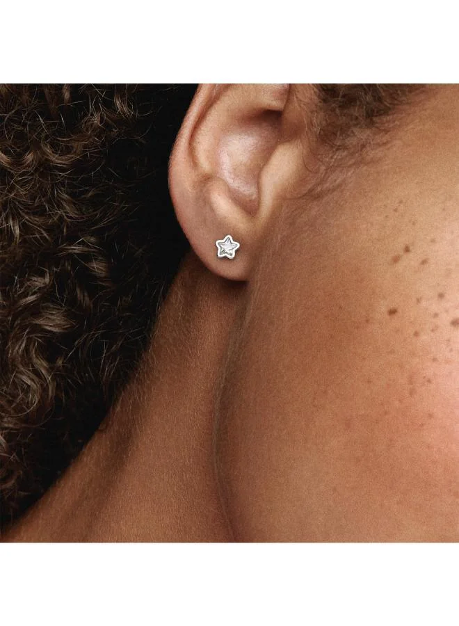 باندورا أقراط مرصعة بالنجوم المتلألئة