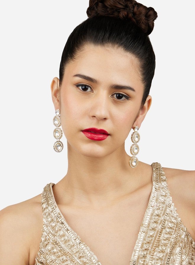Zaveri Pearls أقراط متدلية مرصعة بألماس نمساوي لامع من زافيري بيرلز باللون الذهبي للنساء - ZPFK17129 - Image 3