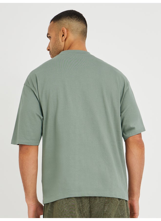 Styli Styli Solid Oversized Crew Neck T-Shirt  - Image 4