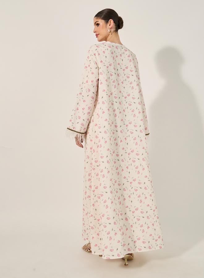 ستايلي عباية جاكار بطبعات زهور وزينة ريش - Image 5