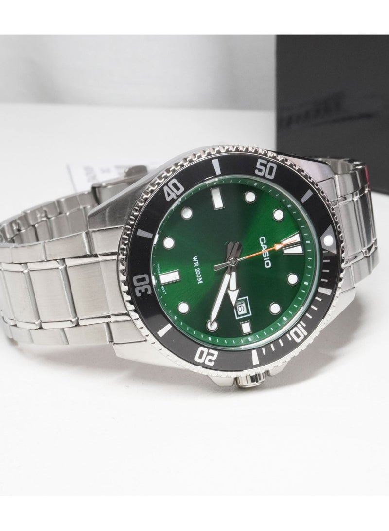 CASIO Analog Men's Watch - MDV-107D-3A2VDF - Image 2