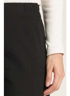 Sefa Merve Elastic Waist Straight Leg Trousers 2062-02 Black  - Image 3