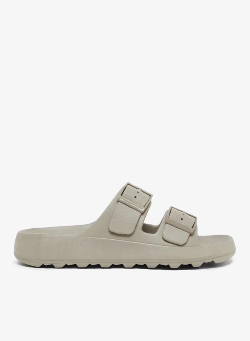 ستايلي شبشب مزين بإبزيم غلق