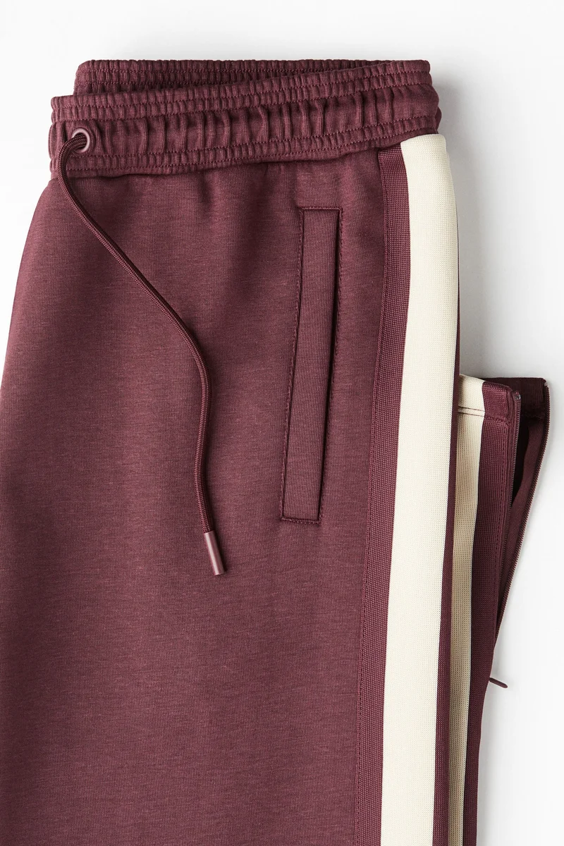 اتش اند ام بنطلون رياضي بقصّة عادية من نسيج دراي موف™