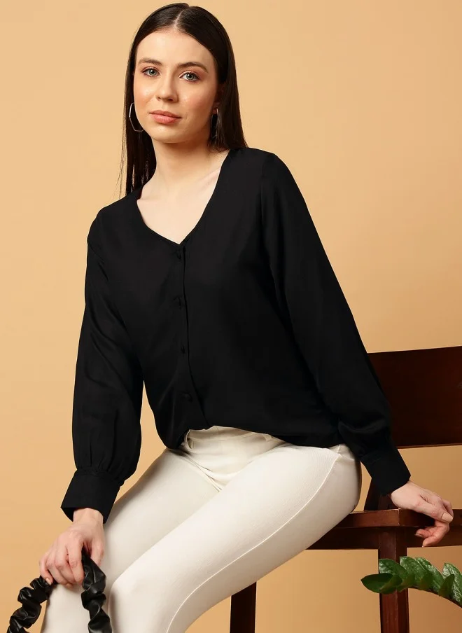 MINT STREET Black V-Neck Long Sleeve Top for Women