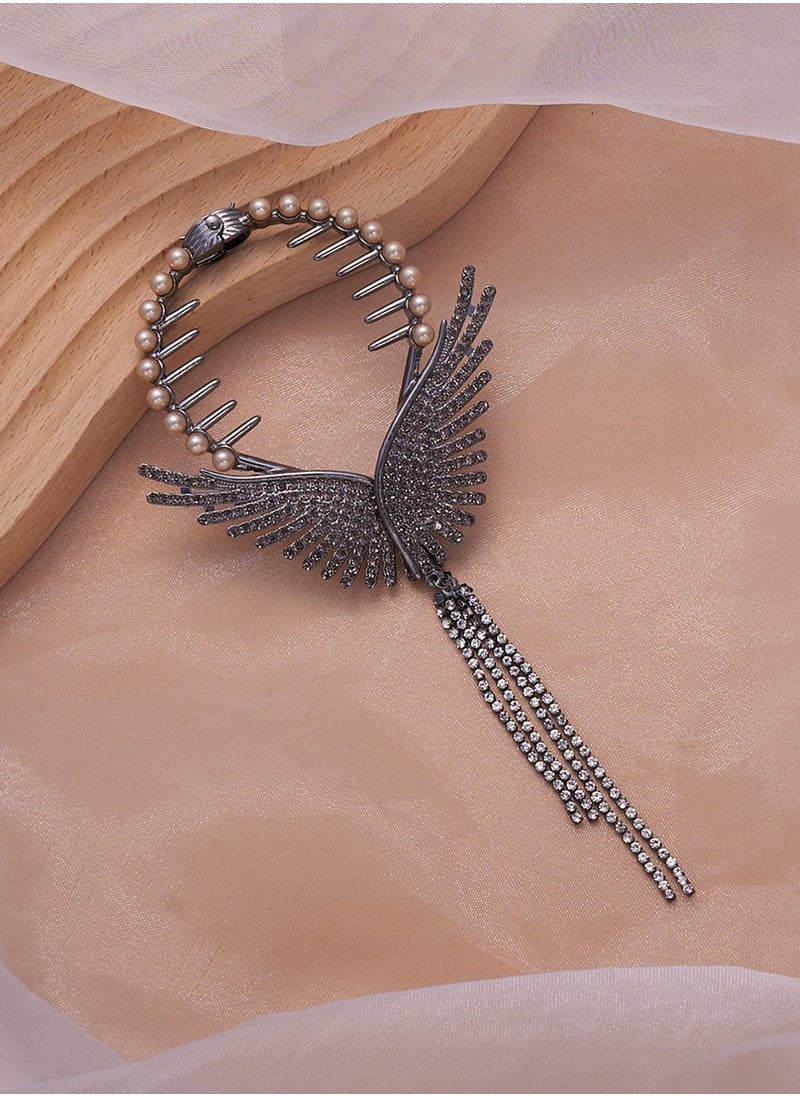 SOHI Women's The Winged Banana Clip  - Image 1