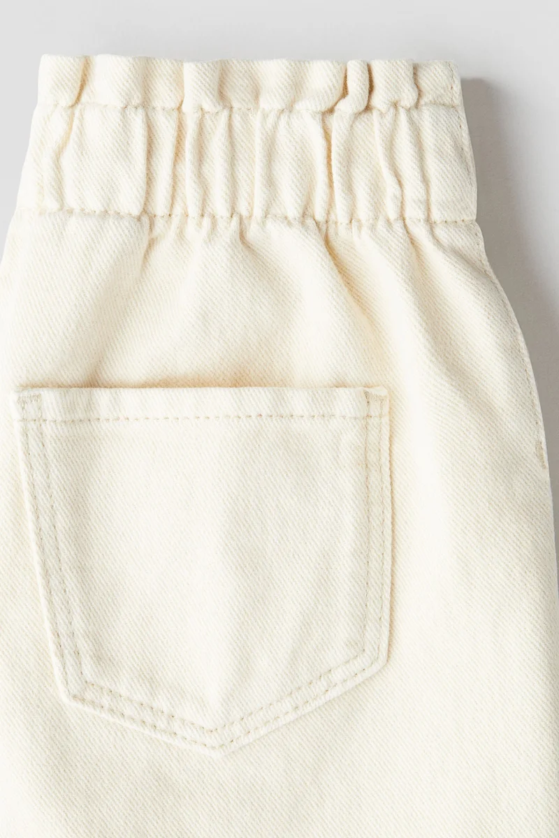 اتش اند ام شورت دنيم بقصّة فضفاضة