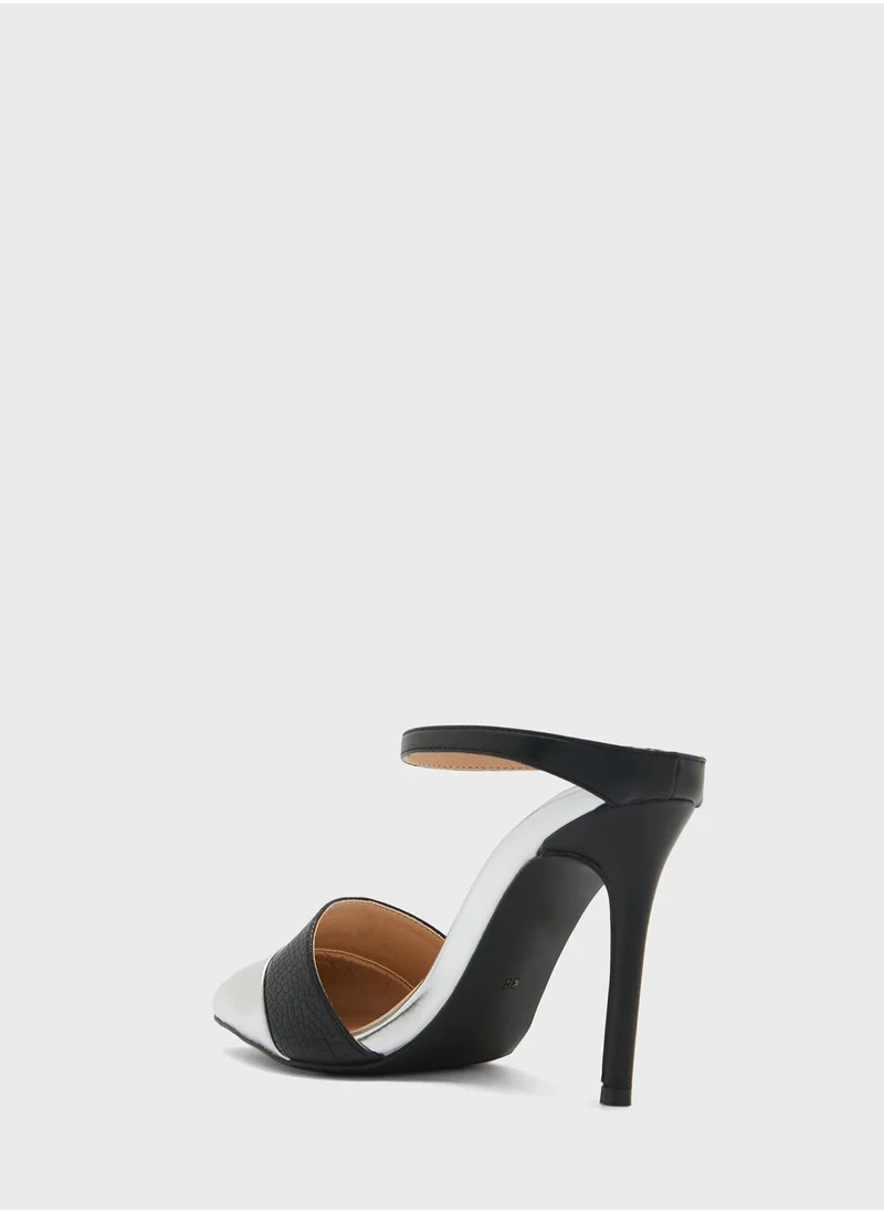 خزانة Croc Effect Slip On Pointed Pump