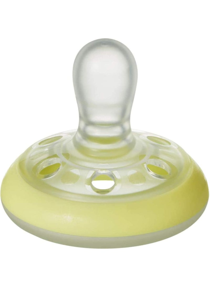 إيروريكس Tommee Tippee Closer to Nature Night Time Soother, 6-18 Months, 2-Pack | Glow in The Dark, Breast-like Shape for Easy Transition | BPA Free - Image 5