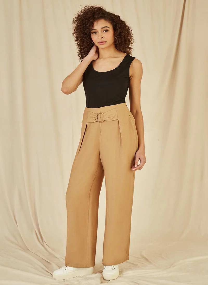 Yumi Wide Leg Trousers With Front Buckle Detail