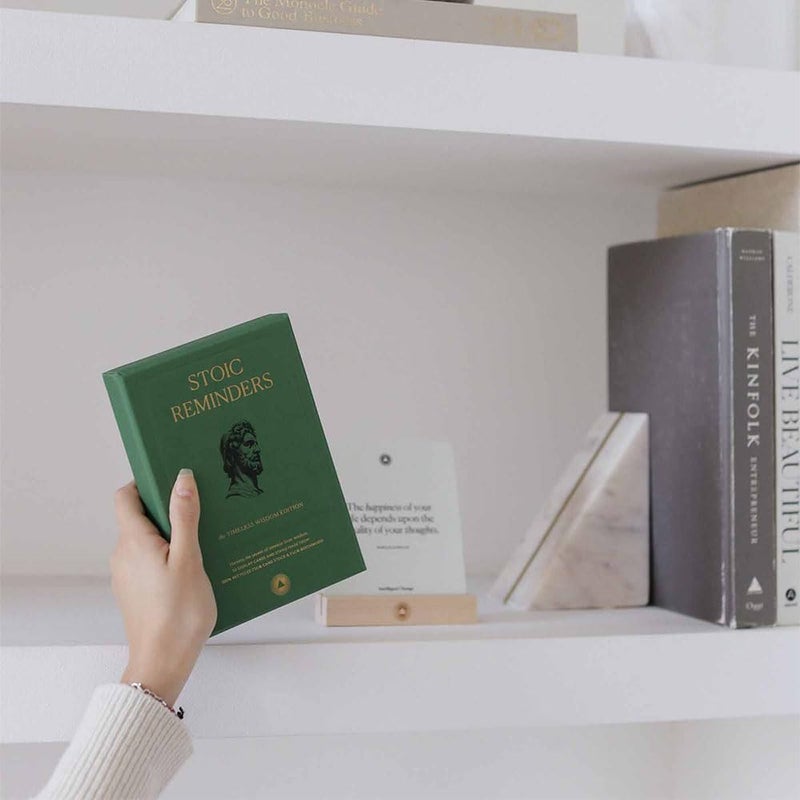 أنتلجينت_تشينج 52 STOIC تذكيرات اقتباس بطاقات مع عرض عرض للنمو الشخصي هدايا مثالية للرجال والنساء ديكور المنزل الفريد أو المكتب الإكسسو - Image 5