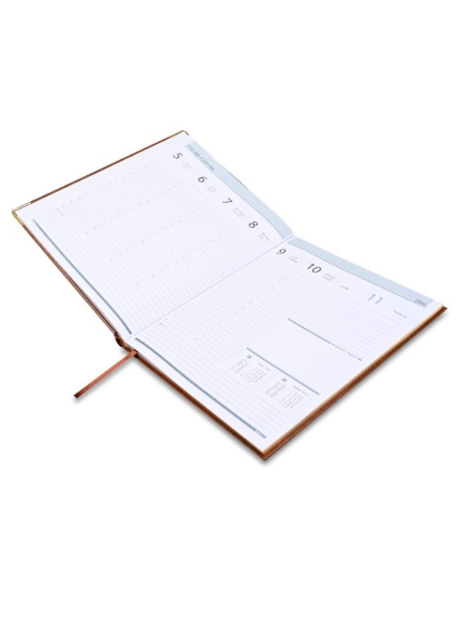 FIS مفكرة تنفيذية 2026، حجم 210x260 مم، إصدار ذهبي، غلاف صلب من الفينيل، جانب واحد مبطن، حواف مطلية بالذهب، زوايا مدورة، إنجليزي/فرنسي، ورق أبيض 70 جرام، غلاف بني - FSDI32EG26BR - Image 3