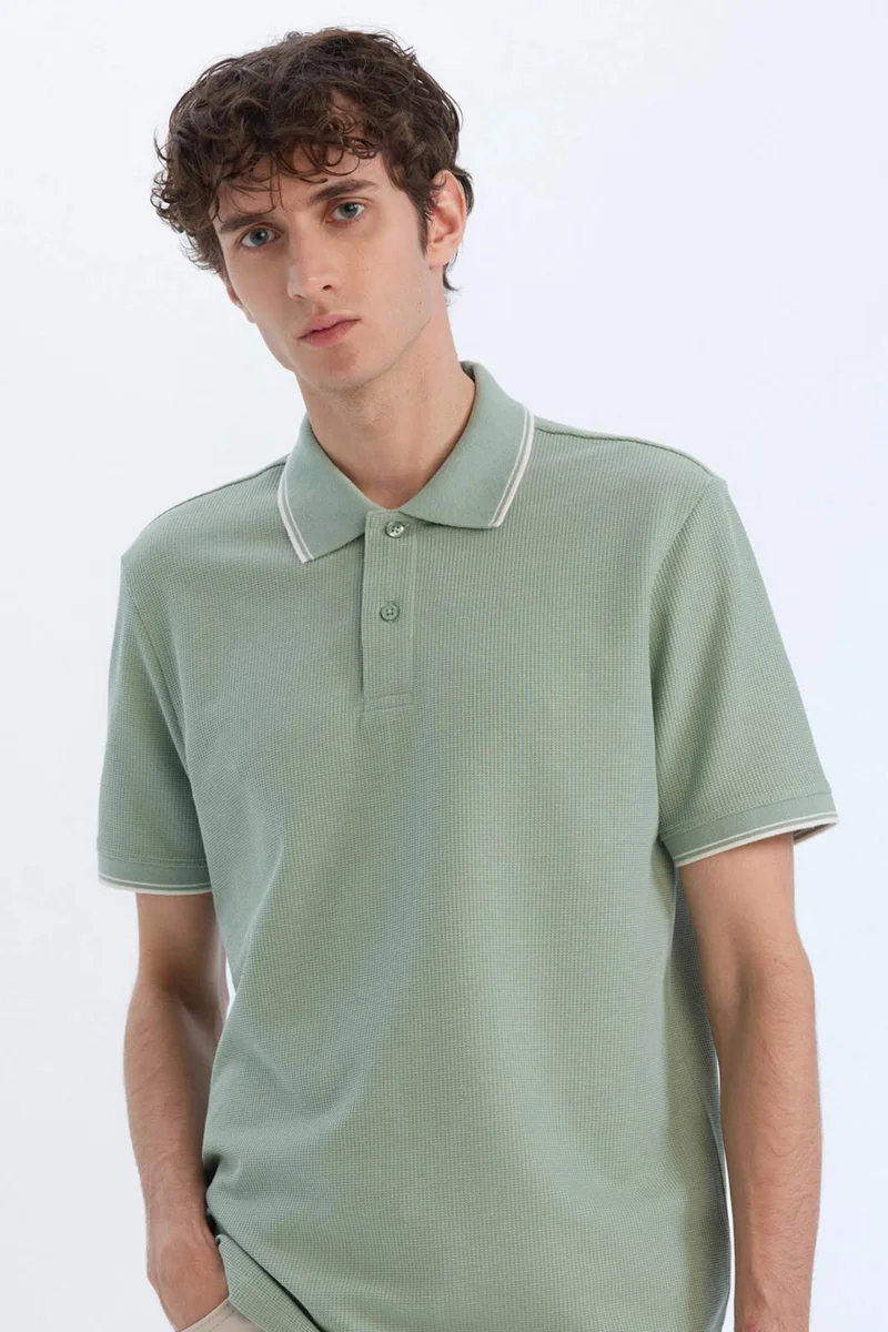 ديفاكتو Regular Fit Short Sleeve Waffle Polo Shirt