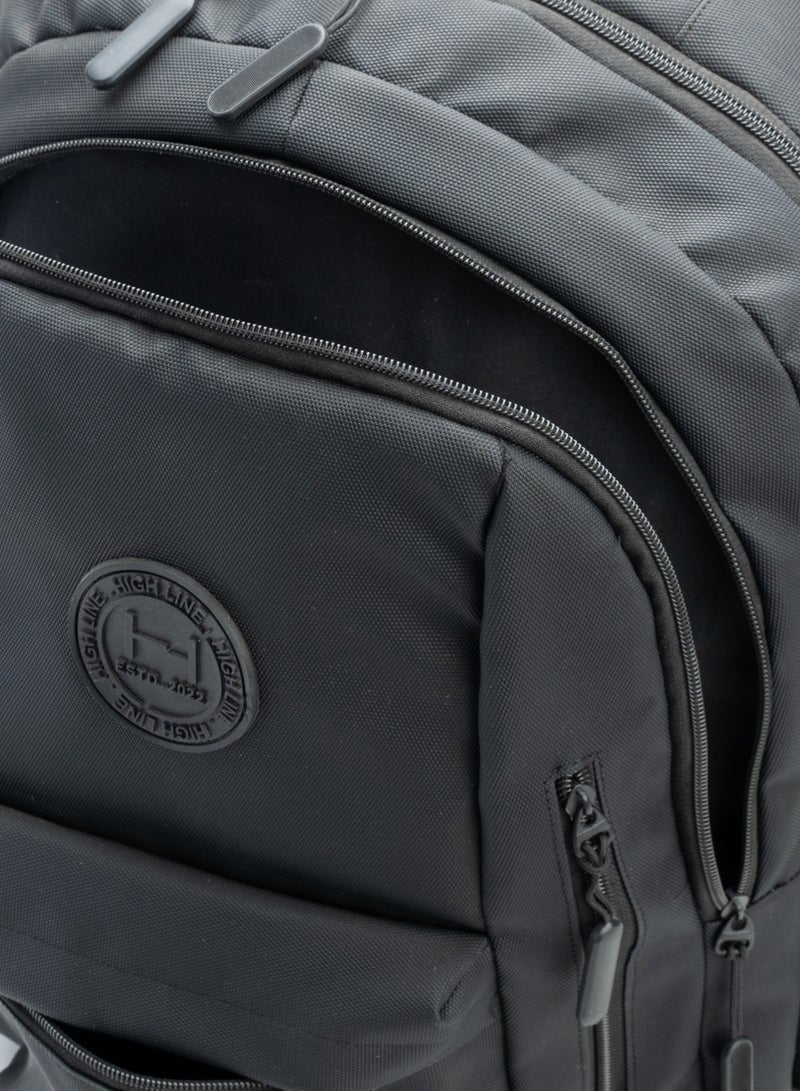 هاي لاين ستور شنطة ظهر هاى لاين للابتوب مقاومة للماء - 15 بوصة، متعددة الجيوب، سعة كبيرة، قماش خفيف الوزن، مع جراب للابتوب - مقاس 45 × 33 × 18 سم، 600 جرام، تصميم عصرى للاستخدامات اليومية، لون أسود - Image 4