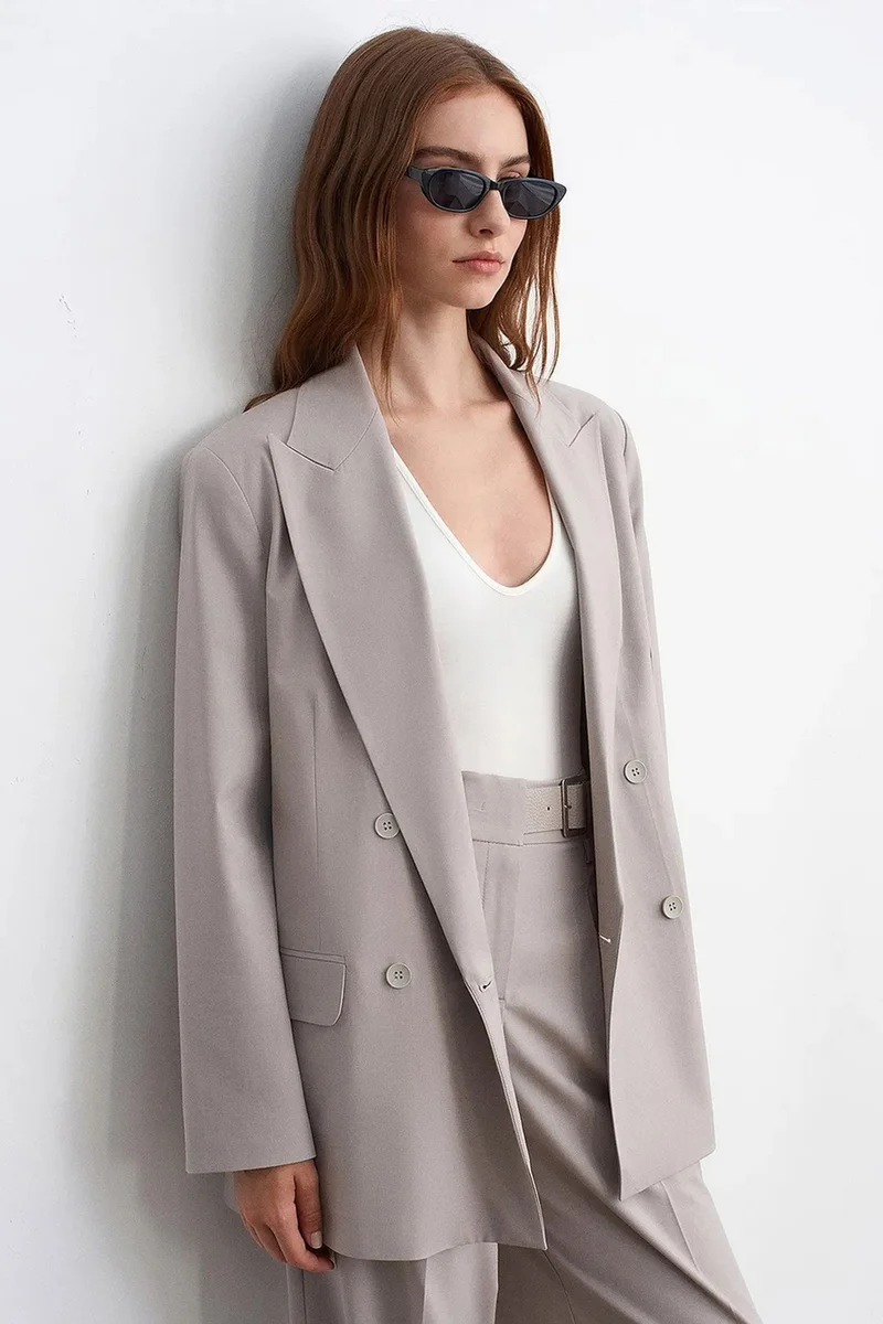 ديلفين DILVIN Long Crepe Blazer With Shawl Collar