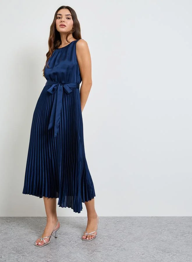 تايك تو Navy Blue Satin Pleated Midi Dress with Tie Waist
