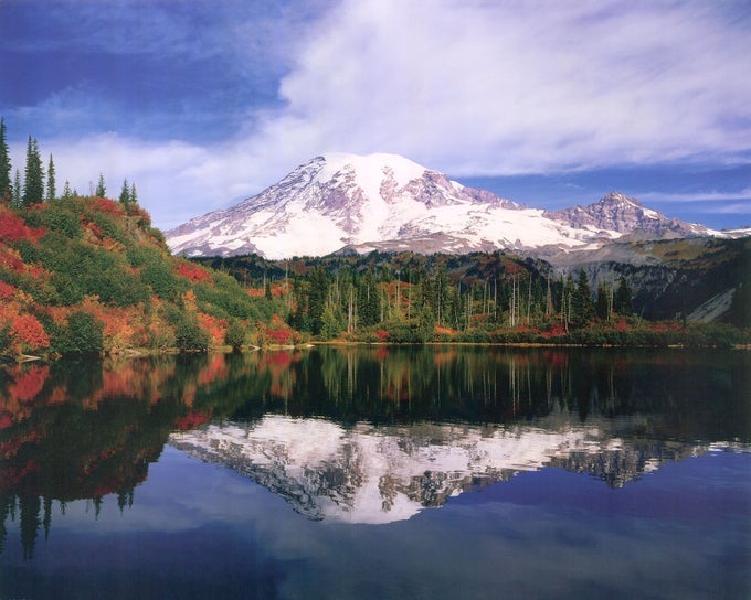 MOUNT RAINIER LAKE REFLECTION WITH SNOW MOUNTAIN SCENERY LANDSCAPE ART PRINT POSTER 16X20