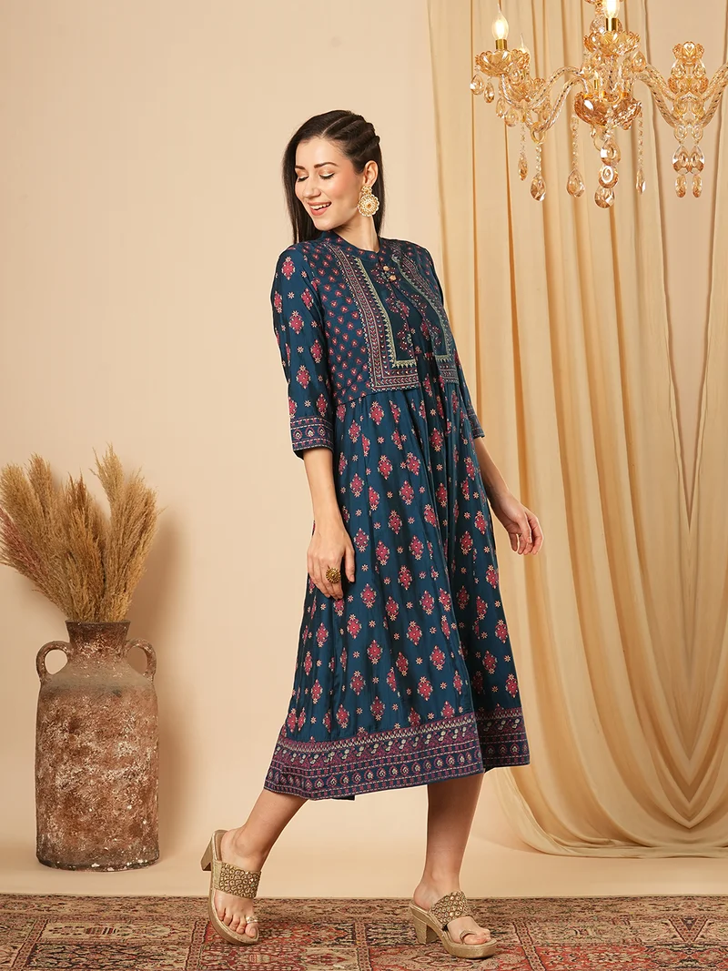 جلو باص Women A-Line Ethnic Motifs Printed Midi Ethnic Dress With Sleeveless Detachable Shrug