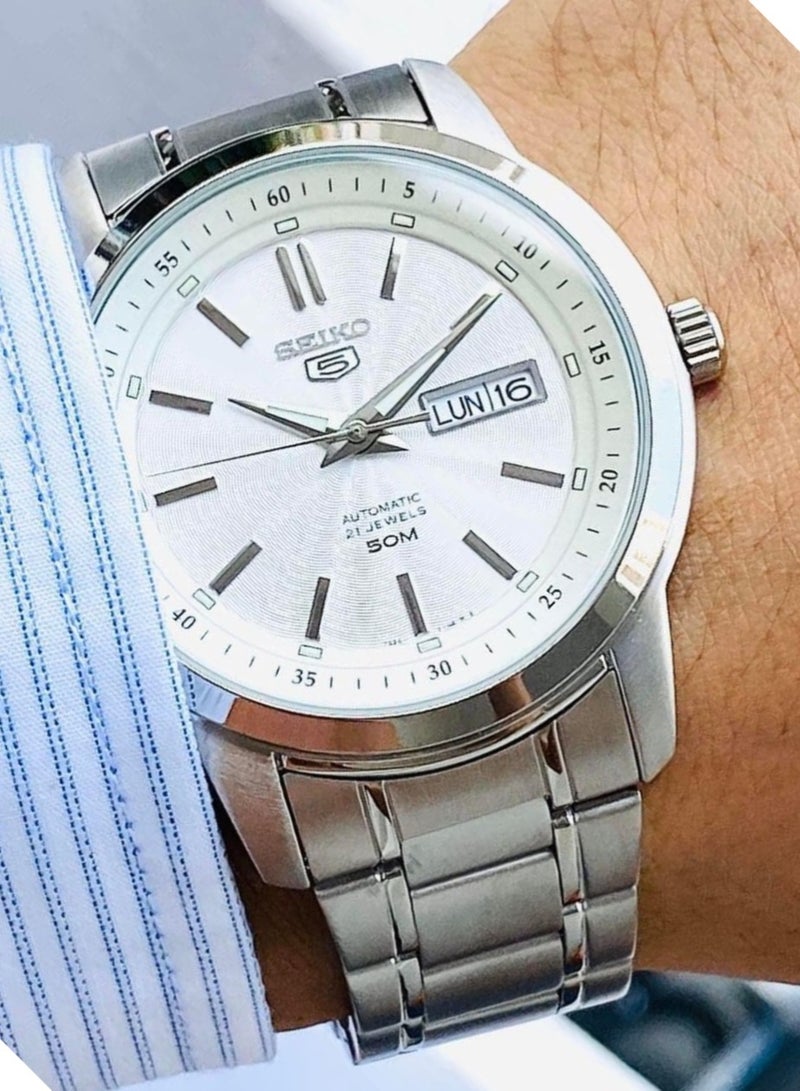 سيكو 5 Automatic Men’s Watch SNKM83K1, 43 mm Silver-White Dial, Stainless Steel Case & Bracelet, Day/Date Display, 50 m WR - Image 2