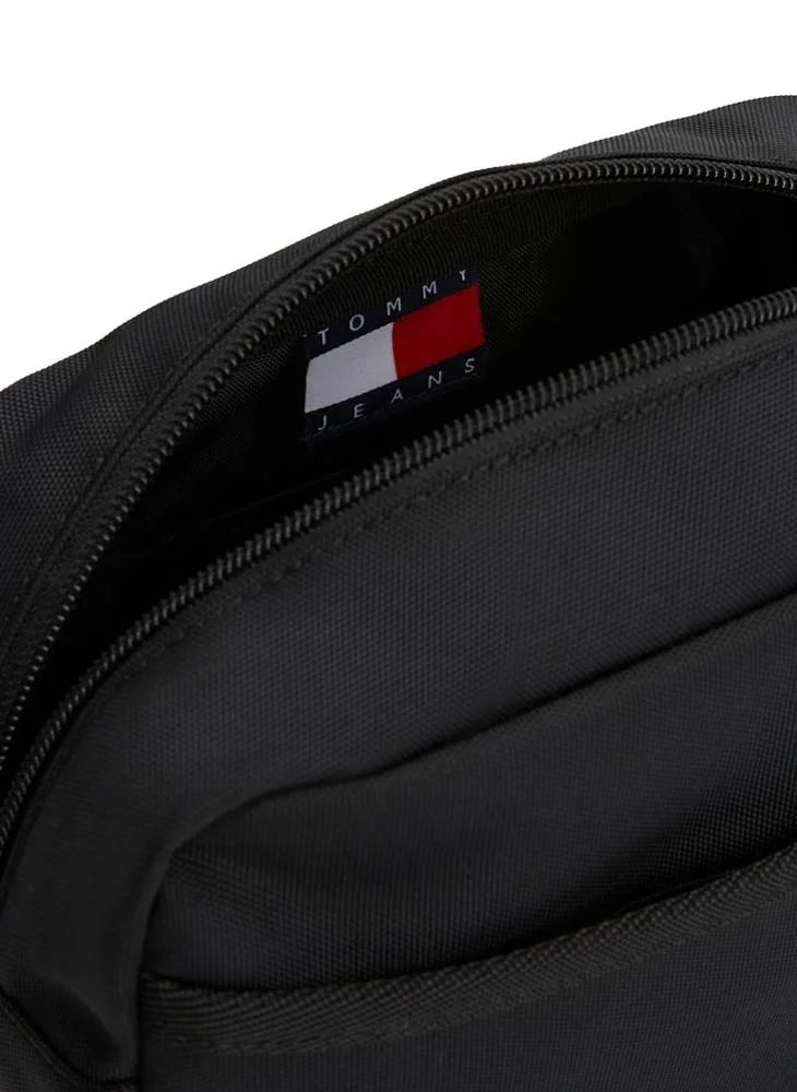 TOMMY JEANS Logo Detailed Zip Through  Toiletry Bag