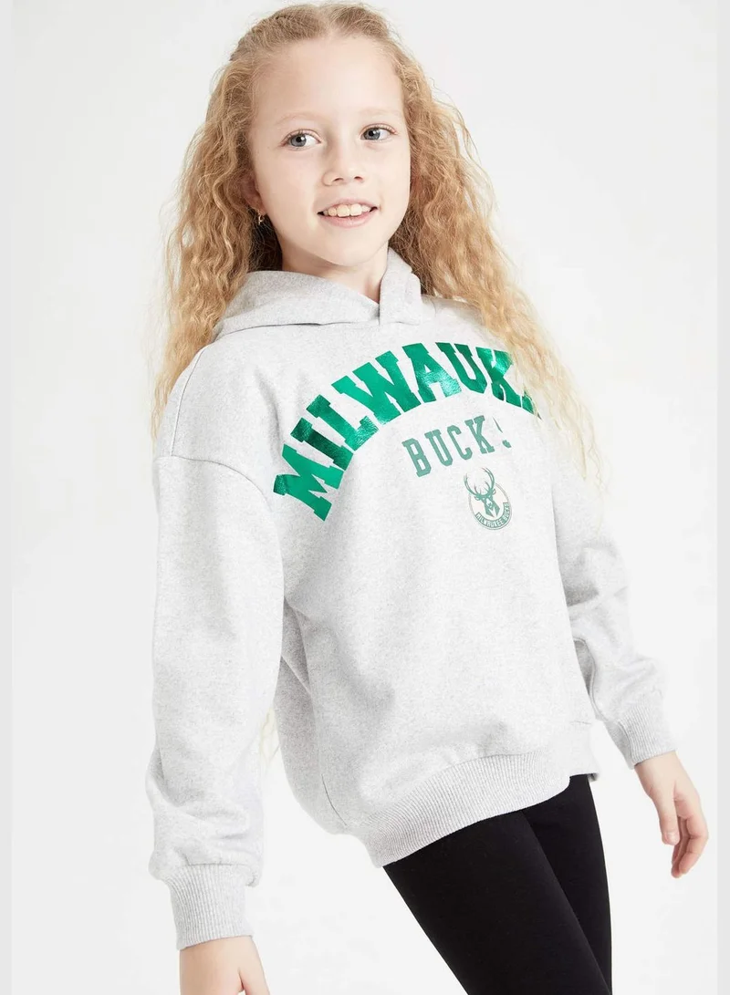 DeFacto Girl NBA Milwaukee Bucks Licenced Crew Neck Long Sleeve Knitted Sweatshirt
