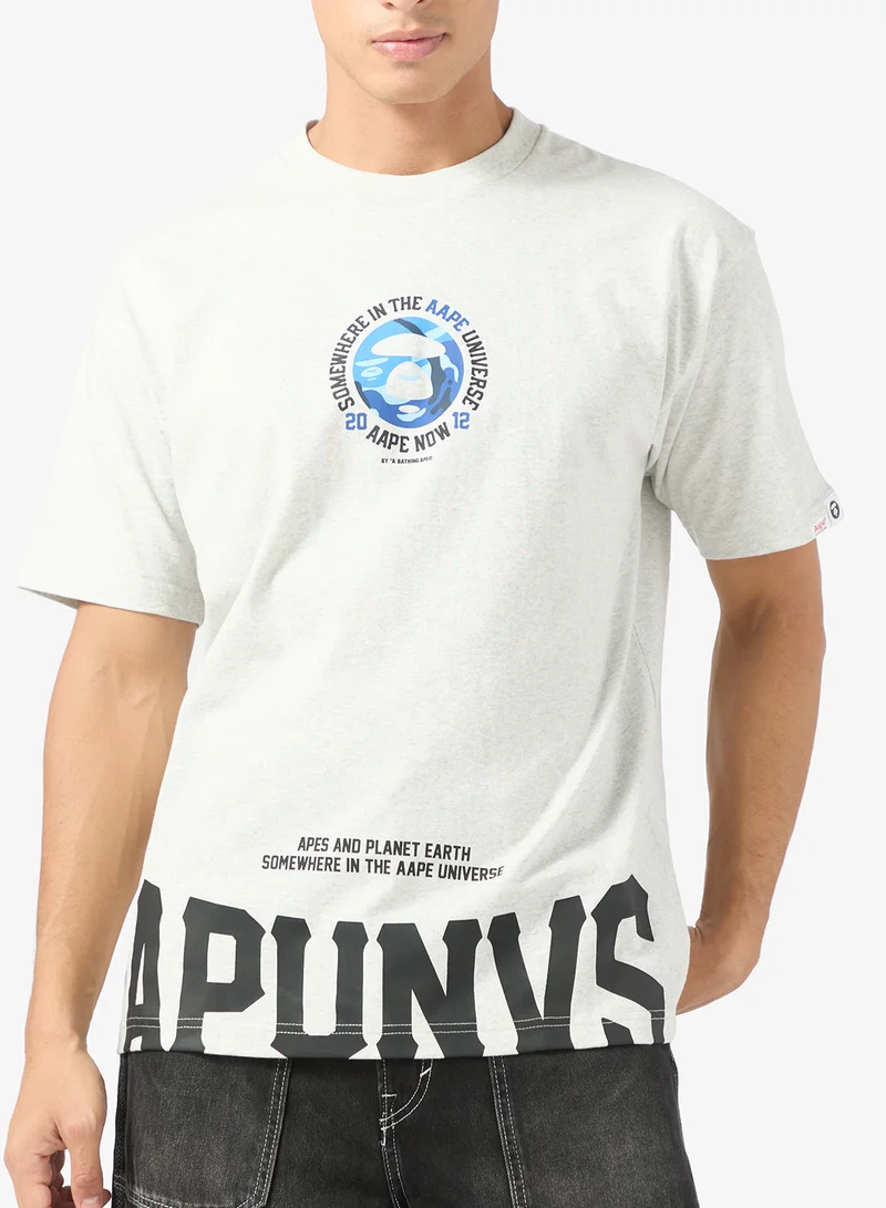 ايه ايه بي إي تيشيرت بأكمام قصيرة بشعار مون فيس