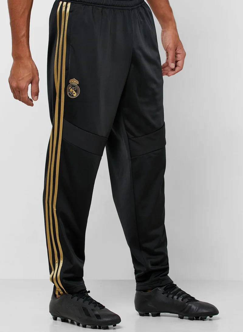 adidas بدلة رياضية بشعار ريال مدريد