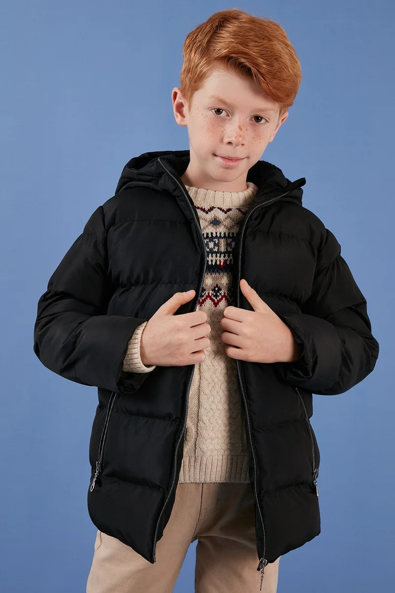 ليلا Plush Lined Hooded Winter Coat with Pockets Boys' Coat 5761911