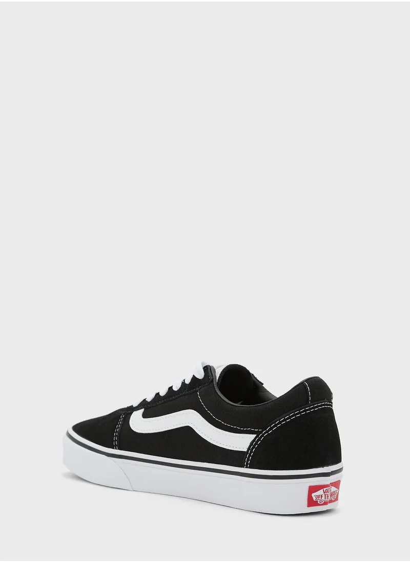 VANS Essential Asher Sneakers