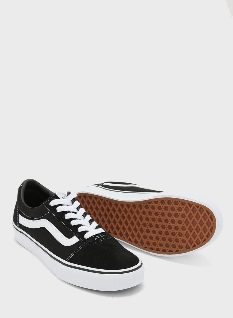 Essential Asher Sneakers