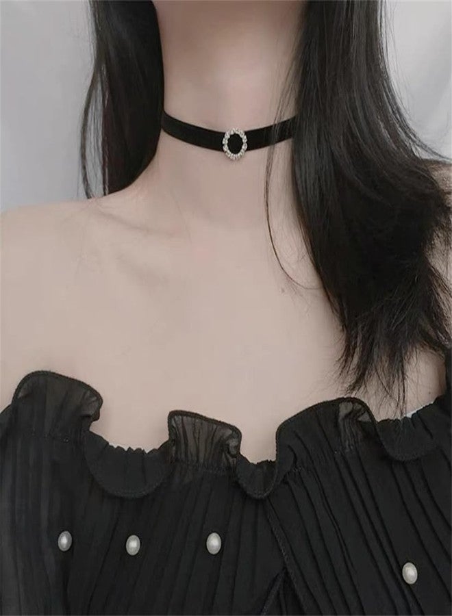 Dtja Vintage Black Red Velvet Choker Necklace for Women Gothic Victorian Round Love Heart Jingle Bell Charms Adjustable Chain Necklaces Holiday Dress Accessories Punk 80s 90s Christmas Valentine Cosplay Party Jewelry (B-Circle) - Image 3
