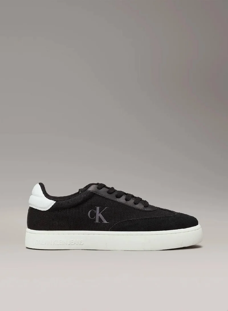 كالفن كلاين جينز حذاء رياضي من قماش الكانفاس