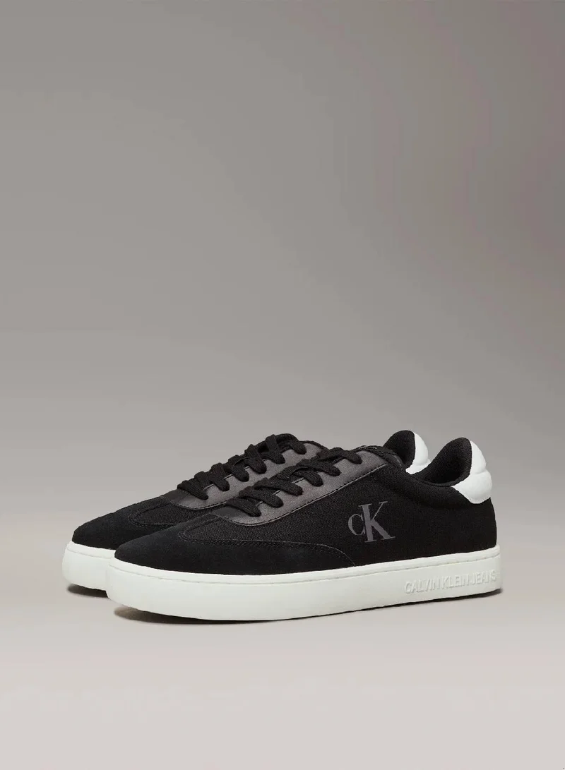 كالفن كلاين جينز حذاء رياضي من قماش الكانفاس
