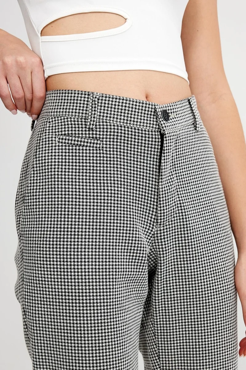 الكسندر جاردي Plaid Comfort Fit Chino Trousers (Erk56013)