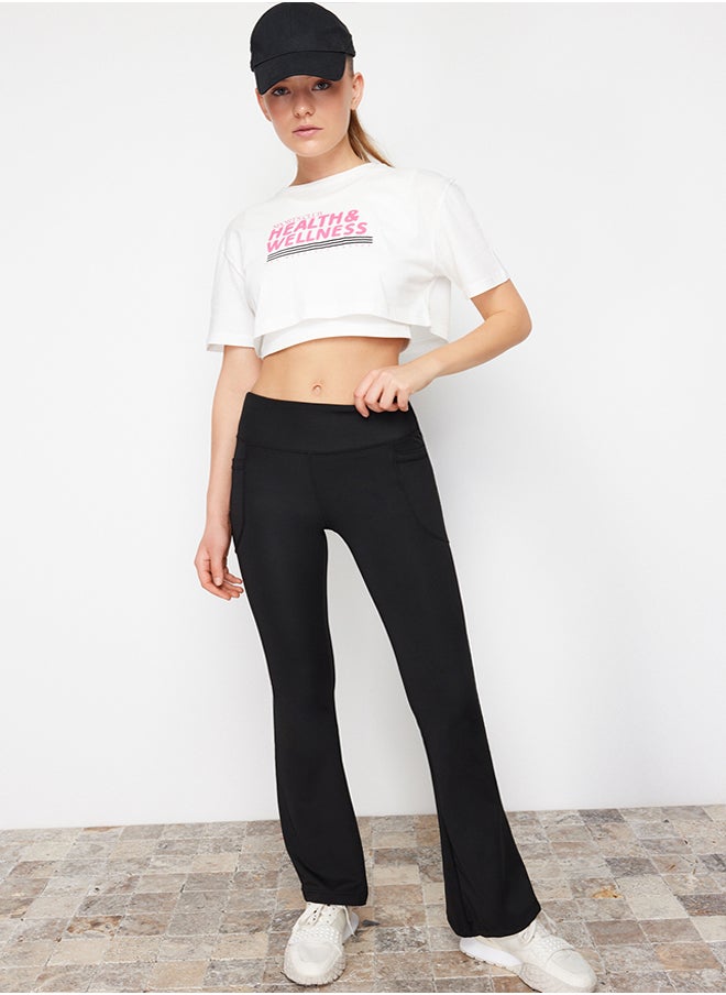 trendyol Black Scuba/Diving Fabric Relaxed Cut Flare Leg Knitted Sports Sweatpants THMSS24EA00000  - Image 4