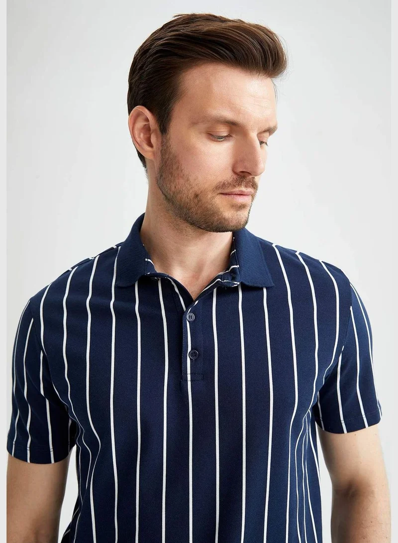 ديفاكتو Slim Fit Short Sleeve Striped T-Shirt
