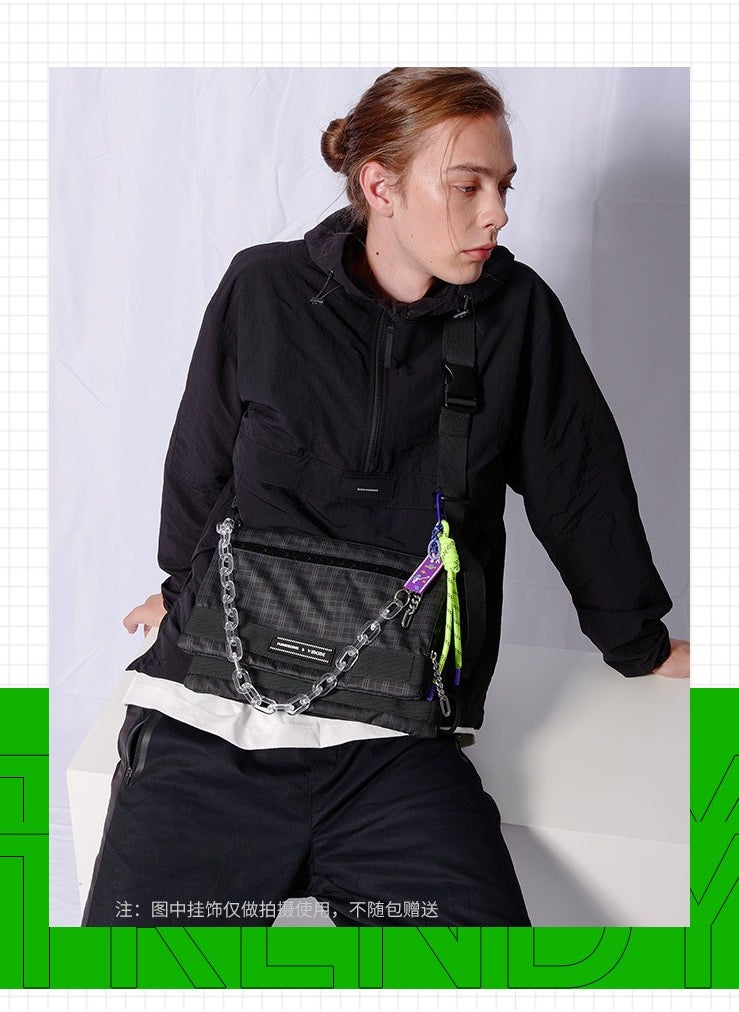 KINGSONS Chain Crossbody Bag  - Image 5
