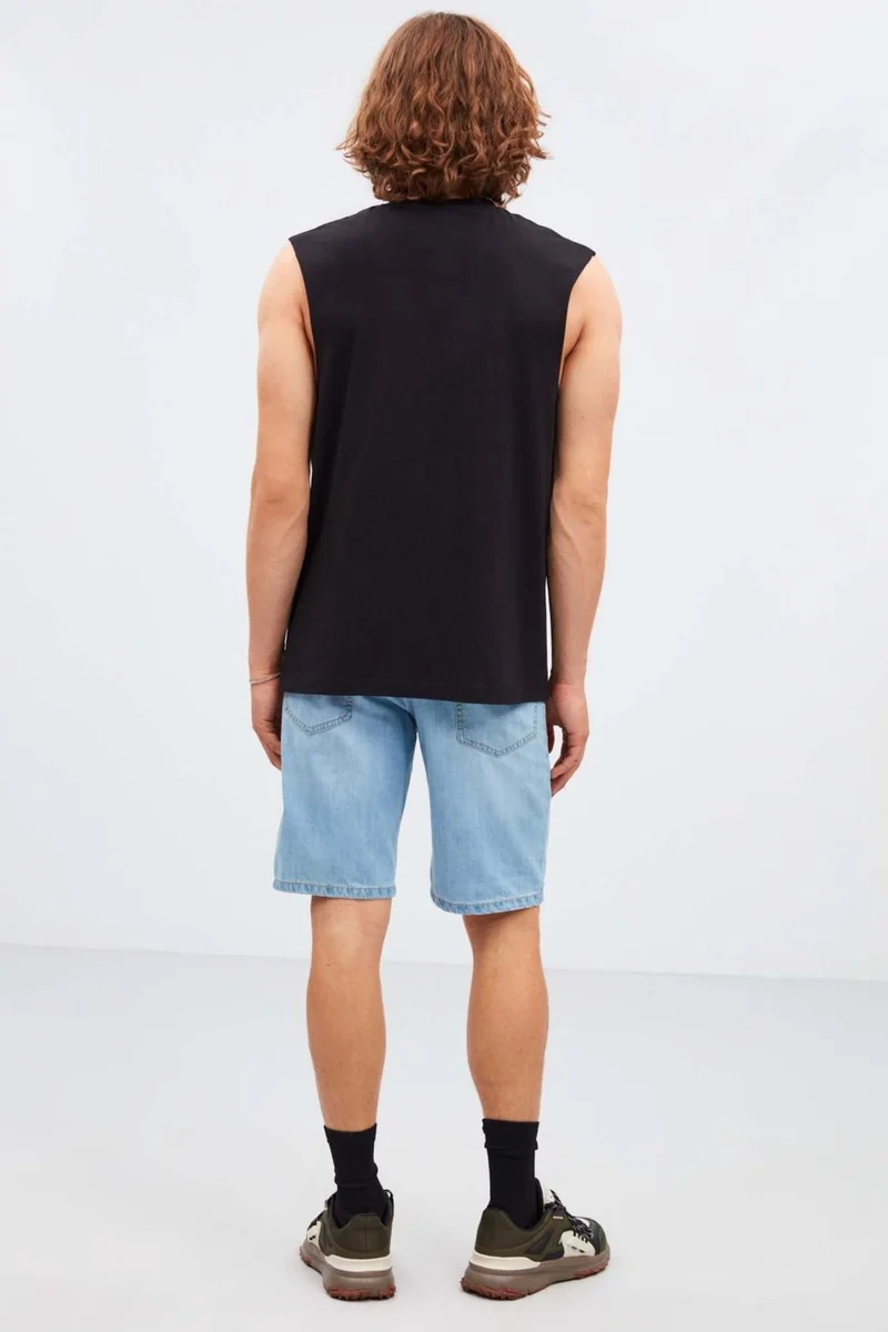 GRIMELANGE Sunburn Men's Wide Shoulder 100% Cotton Printed Black T-Shirt