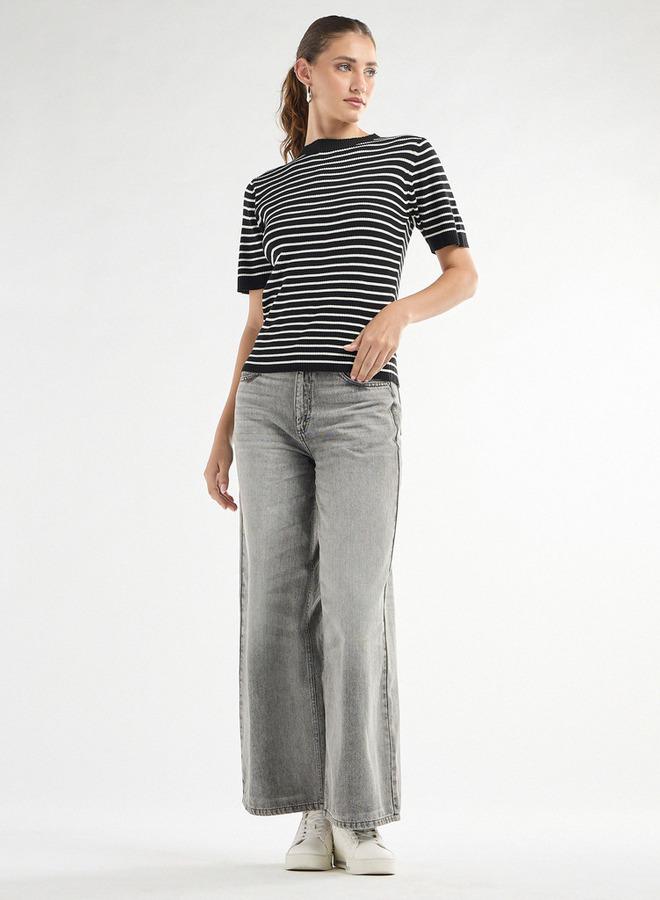 سبلاش فيڤ تيشيرت مخطط بياقة عالية وأكمام قصيرة - Image 2